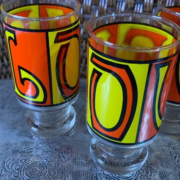 Vintage RARE Anchor Hocking LOVE Drinking Glasses - Picture 2 of 5